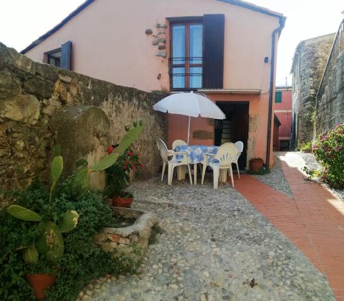  CASA LORENZO SULLE COLLINE DI LEVANTO e VICINO ALLE CINQUETERRE LT-0620, Pension in Levanto bei Ziona