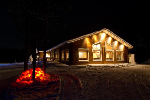 Arctic SnowHotel & Glass Igloos