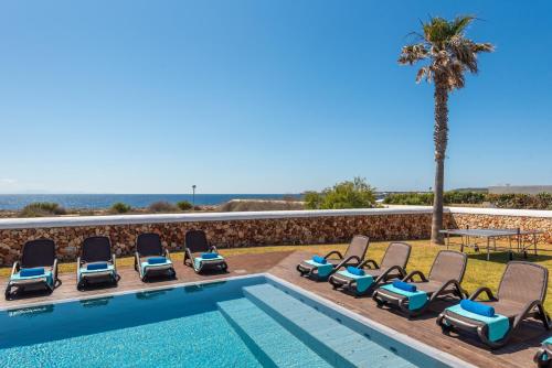 Sea View - image 4