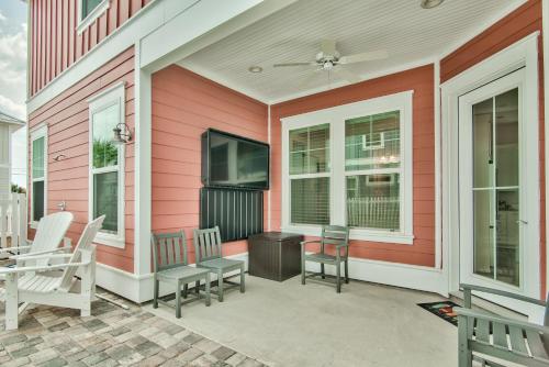 Hook Wine & Sinker - Private Pool! Brand New! - image 2