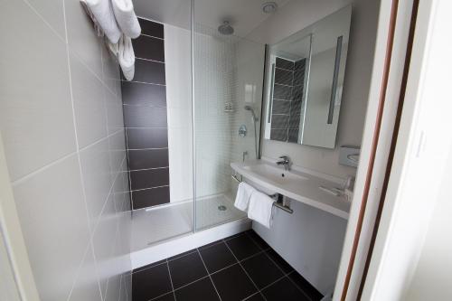 Mercure Lille Roubaix Grand Hotel Room Type - Classic Twin Room