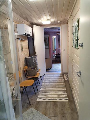 TOIVONNIEMEN KOTIMAJOITUS in กะยานี