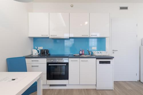 Bright Studio, 10min Centre, Free Parking, Прага (фото 5)
