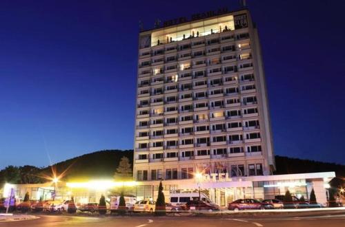 GRAND HOTEL CEAHLAU - Hotel - Piatra Neamţ