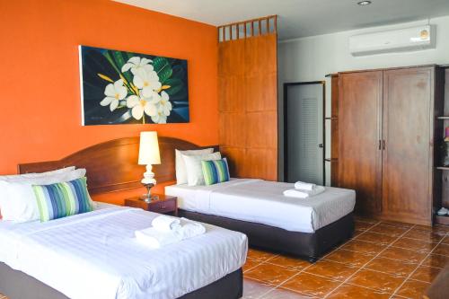 room detail thumbnail 0