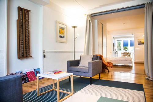 Chatelain Charming Studio Residence - Brussels Ixelles