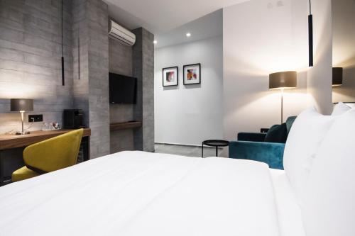 The Location Hotel - main image