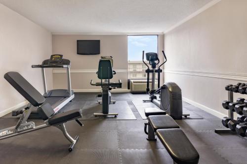 Country Inn & Suites by Radisson, North Little Rock, AR