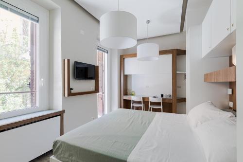 Cavour Luxury Home - image 14