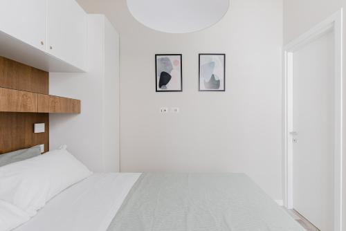 Cavour Luxury Home - image 12