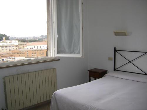 Triple Room image 6