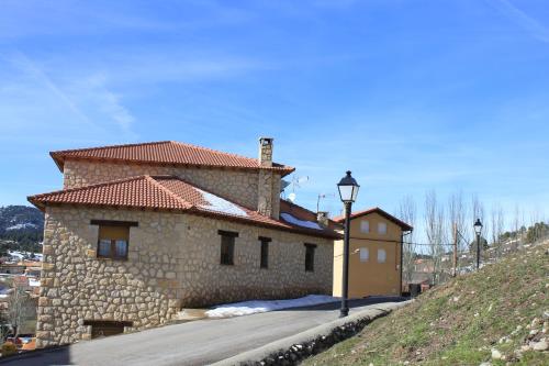 Casa Rural Lahuerta Apartamentos in Guadalaviar