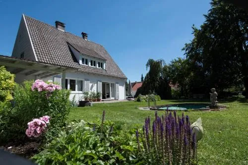 Haus Hirt - Idyllisch wohnen zwischen Augsburg und München in Klosterlechfeld, Deutschland