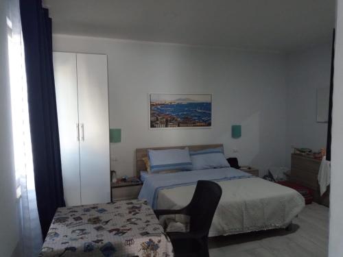 1 queen bed, 1 twin bed
