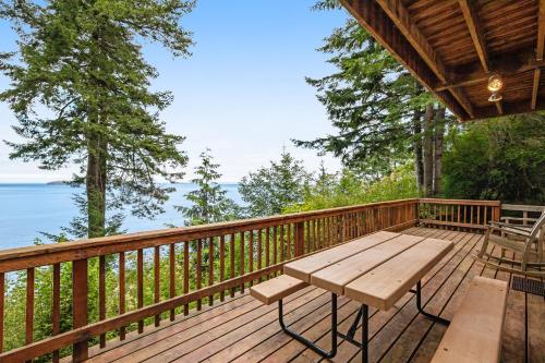 Pinecone Cabin