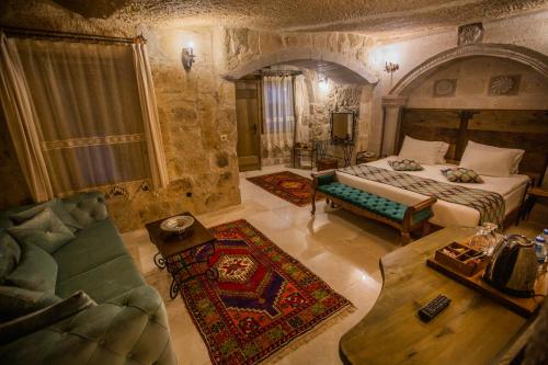 Divan Cave House - image 10