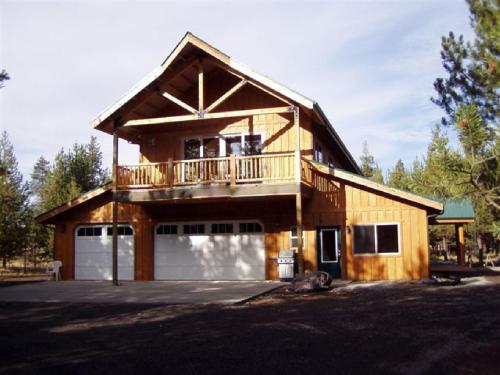 DiamondStone Guest Lodges