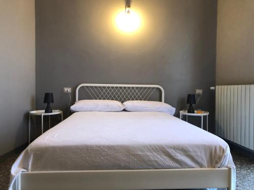 . Risveglio nel Borgo