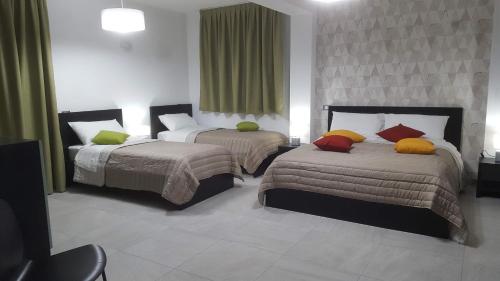 Idilliaco inn - Accommodation - Motta SantʼAnastasia