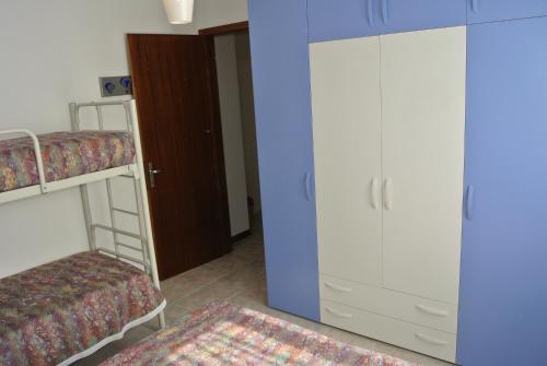 One-Bedroom Apartment image 4