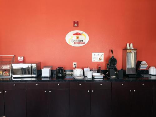 Super 8 By Wyndham Forney/East Dallas - 식음료(F&B)
