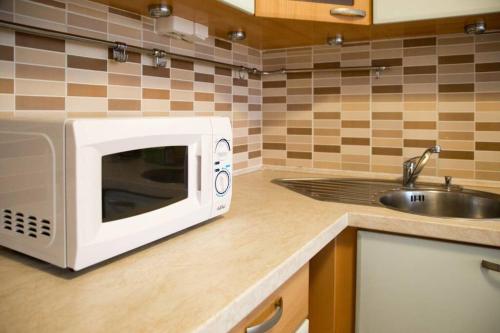 Modern apartments - Airport 8mins in Zličín