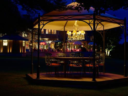 Étterem, Homewood Park Hotel and Spa in Midford