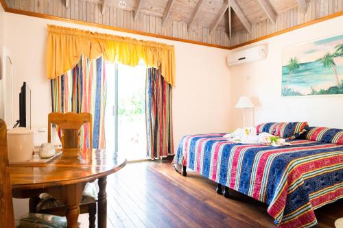 Shields Negril Villas in Negril