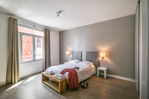 One-Bedroom Apartment (6 Adults) PMR
