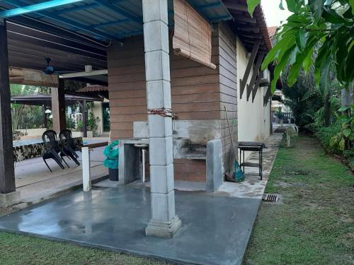 Melaka Beachfront Villa with Pool Melaka Beachfront Villa with Pool
