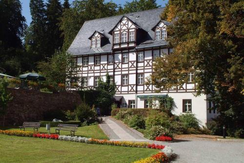Rehaklinik Thermalbad Wiesenbad – Thermalbad Wiesenbad