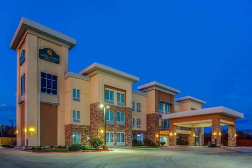 La Quinta by Wyndham Luling in Luling, USA