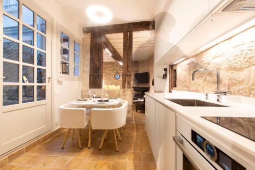 One-Bedroom Apartment image 8