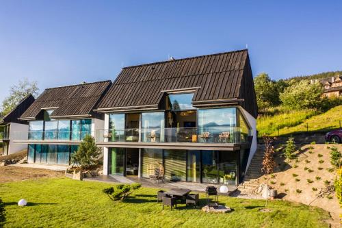 . udanypobyt OMG Houses