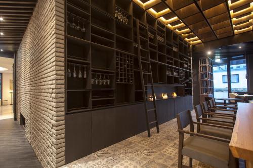 Quentin XL Potsdamer Platz - image 2