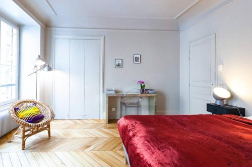 Greeter-Bel appartement Parisien de 70m2 - St Lazare