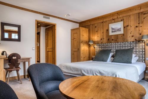 1 queen bed