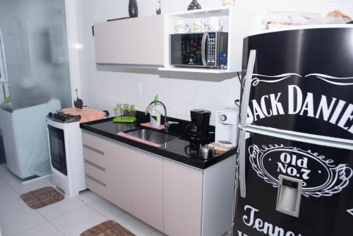 Kitchen, QUARTO EM CONDOMINIO DE LUXO NA BARRA DA TIJUCA near Bar Do Sargento