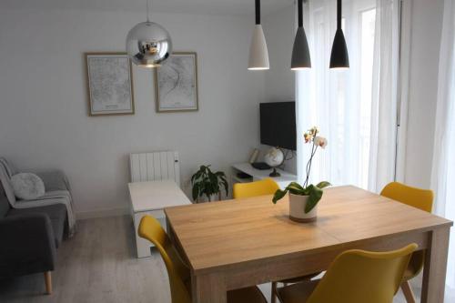  Apartamentos La Herradura Balcón in Haro