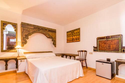 Hostal Alhambra - main image