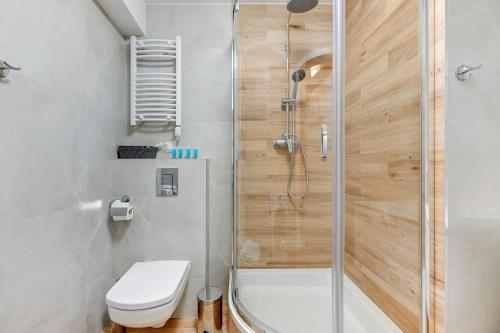 One-Bedroom Apartment image 5