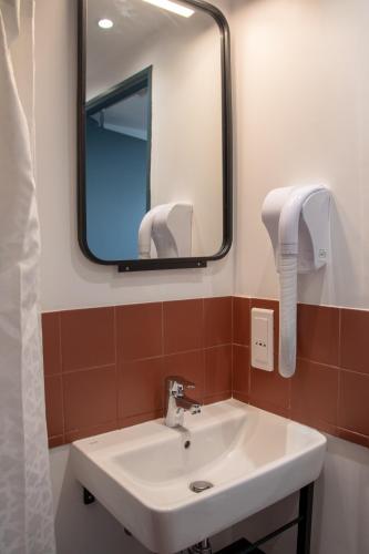 The People Hostel - Paris 12 - image 3