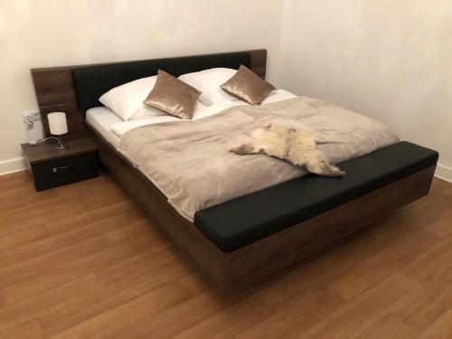 2 bedrooms, 2 beds