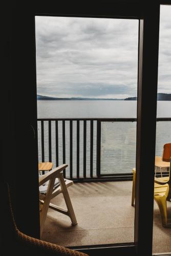 The Oceanfront Hotel in Sointula (BC)