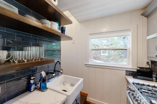 Little Tahoma - image 3