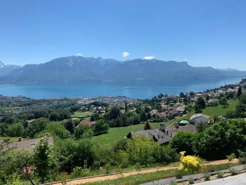 Appartement moderne avec vue panoramique à Jongny proche de Montreux in Jongny, Schweiz
