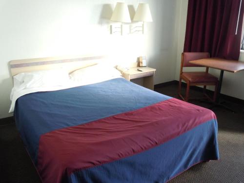 Travelodge by Wyndham Grand Rapids North