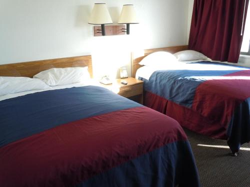 Travelodge by Wyndham Grand Rapids North - image 2