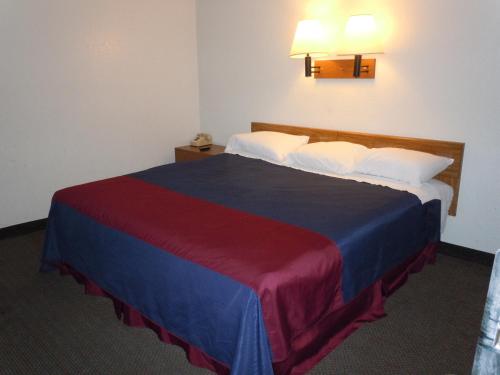 Travelodge by Wyndham Grand Rapids North