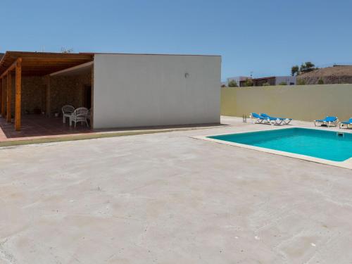  Exclusive Villa in Tuineje with Private Swimming Pool in Tuineje
